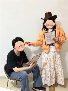 “请你爱我，我不会死。”
体验剧本：《沙丘，玫瑰，苦月亮》
