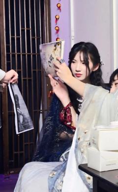 阿珩, 我是你此生唯一的痛觉吗.
反串温若仪太好玩了.
�
