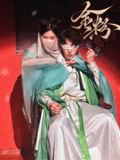 金粉~君如月我来了 打完善良人格顶号了 熟人车真的好玩!
这