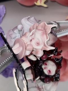 永远可以相信SKULLPANDA的美学封神！
新品花的四幕戏