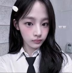 我担minji 金冬天 李瑞 李沅禧 Stella（排名不分