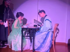 “你会永远陪着我吗？”
“我的意思是，一直。”
阿忱，云塘宫
