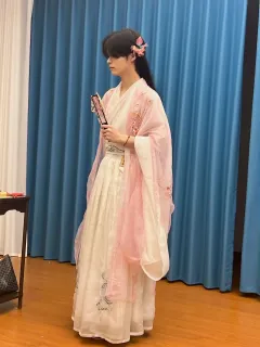 “你会永远陪着我吗？”
“我的意思是，一直。”
阿忱，云塘宫