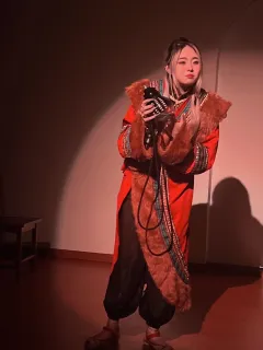 “你会永远陪着我吗？”
“我的意思是，一直。”
阿忱，云塘宫