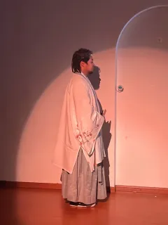 “你会永远陪着我吗？”
“我的意思是，一直。”
阿忱，云塘宫