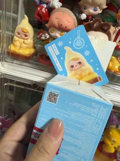 蛋挞，你多少有点不礼貌了吧？
我按照太阳蛋的手感，摇出来三个