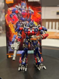 布鲁可 变形金刚 擎天柱