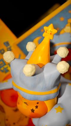 🌟晚安，世界！星星人会一直守护着你🌟

🌙 星星人戴着