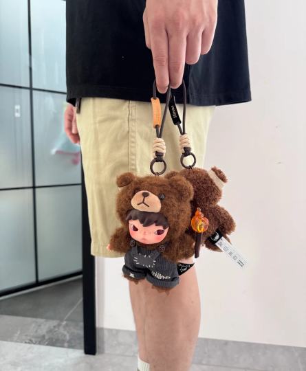 早起栓绳带孩子去溜达（小野搪胶来啦😄）