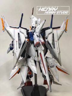 年底闪哈第二部终于要上了,是UC大型机体的绝唱了。代哥的柯西