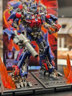 布鲁可变形金刚