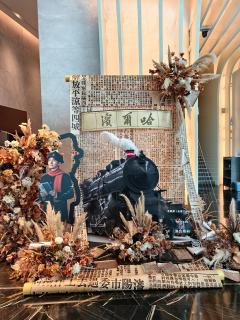 今年红剧特别多，好听的剧《夜幕下的哈尔滨》必须挣得一席之地。