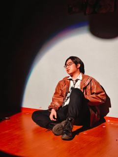 终于给我打上流氓叙事了！
蒋伯驾亡夫榜top2！
没打过流氓