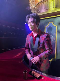上海大世界的新剧《轮盘》真的藏不住了!
✨就这门头,19