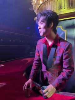 上海大世界的新剧《轮盘》真的藏不住了!
✨就这门头,19