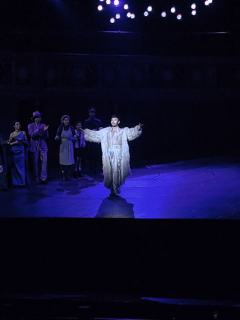 去年看了白举纲演的1900,这次来看刘令飞的《海上钢琴师》也