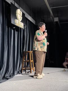 都说开放麦才是脱口秀的真实感觉，我想说没错！repo这个事吧