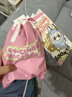 最新款抢到的，竟然是抽拉包装 不是密封袋  真好看
