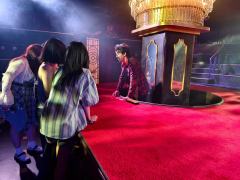 看到宣传是游乐剧场还很好奇是个什么形式，观剧之后果然最大的感