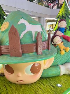 嘎子姐超级可爱啊啊啊
世纪汇有很多只！都来和她合照📷