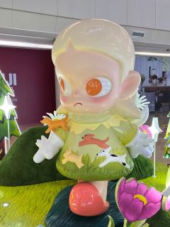 嘎子姐超级可爱啊啊啊
世纪汇有很多只！都来和她合照📷