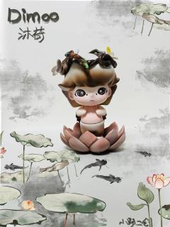 Dimoo改娃 夏至沐荷
透色珠光面具 磁吸  ，头上树藤编