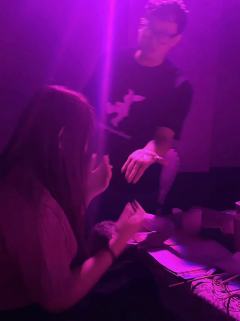 温床，是真的好玩啊。尤其我打过如故的袁玠，再打温床的里昂，简