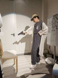 柏林墙下的陌生人
​类型：硬核本（城限）
​时长：8h
​推