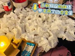 在新中国的第一道曙光中，我曾并肩作战的同志们都站在共和国最高