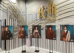 话剧《夜曲》
看之前听说了主题是纪念反法西斯战争80周年，感