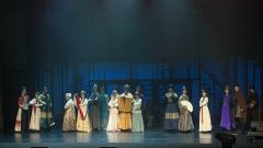 历史上短短几十字，居然可以丰富成一部3小时的舞台剧。
没有看