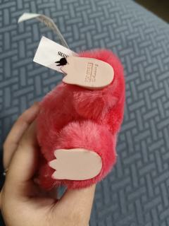 扫盒子正确，袋子也对，扫水洗标不对，大家帮忙分辨真的假的