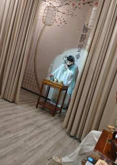 “是谁陨落了我的太阳,是你的模样,带走我所有的光芒…我要潜入