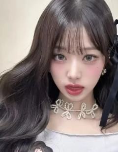 你心中的五颜一五女一是
柳智敏还是张元英