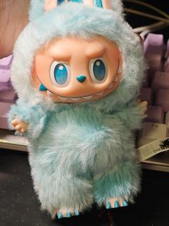 正版labubu  局部细节放大