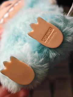 正版labubu  局部细节放大