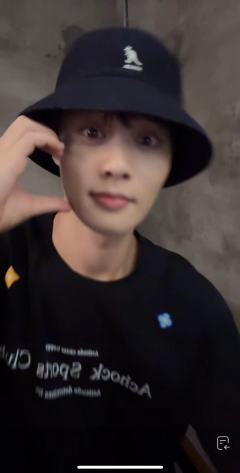 第一次追星即将成功咯