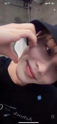 第一次追星即将成功咯