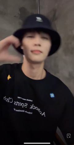 第一次追星即将成功咯