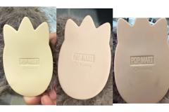 大首领zimomo二维码白标真假辨别
妆容上1号假货腮红区域