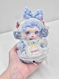 晨露宝宝真的别太可爱了！！
真的给她穿上这套衣服
就想象到她