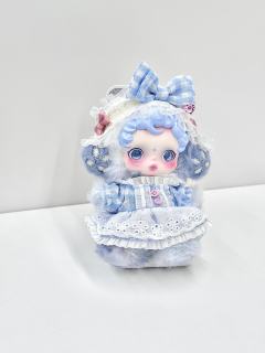 晨露宝宝真的别太可爱了！！
真的给她穿上这套衣服
就想象到她