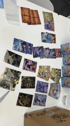 线下抬箱，sc太锤子重复太多，18盒就出了sp二张。隐藏lr