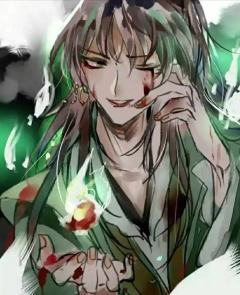 小镜王怎么那么美呀？戚容你说你长得那么好看干嘛涂眼影涂口红戴