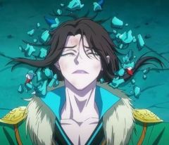 小镜王怎么那么美呀？戚容你说你长得那么好看干嘛涂眼影涂口红戴