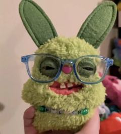 世上最丑潮玩盲盒？！

Fugglers（放克牙宝）来势汹汹