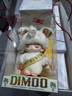泡泡玛特DIMOO泰国限定款，中泰建交50周年纪念版，白色毛