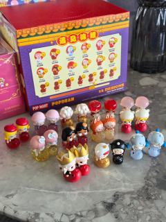 泡泡玛特萌粒系列  遇见锦鲤
可以带来好运的小家伙们 😘�