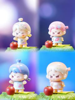 草坪上的大苹果🍎，幺幺我“嗷呜”一口把你拿下😋