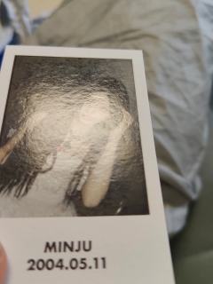 这几张真的假的啊，拍立得觉得不对…而且低价，但卖家信誉好，求